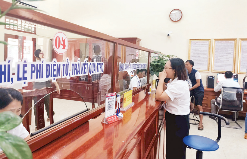 Chú trọng ứng dụng công nghệ thông tin, đẩy mạnh chuyển đổi số